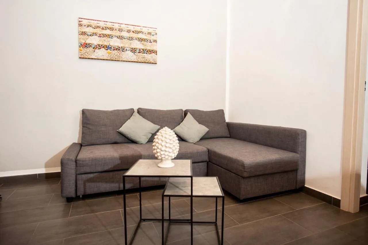 Mosina Apartments Palermo Italia