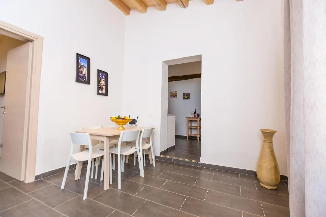 Mosina Apartments Palermo Italia