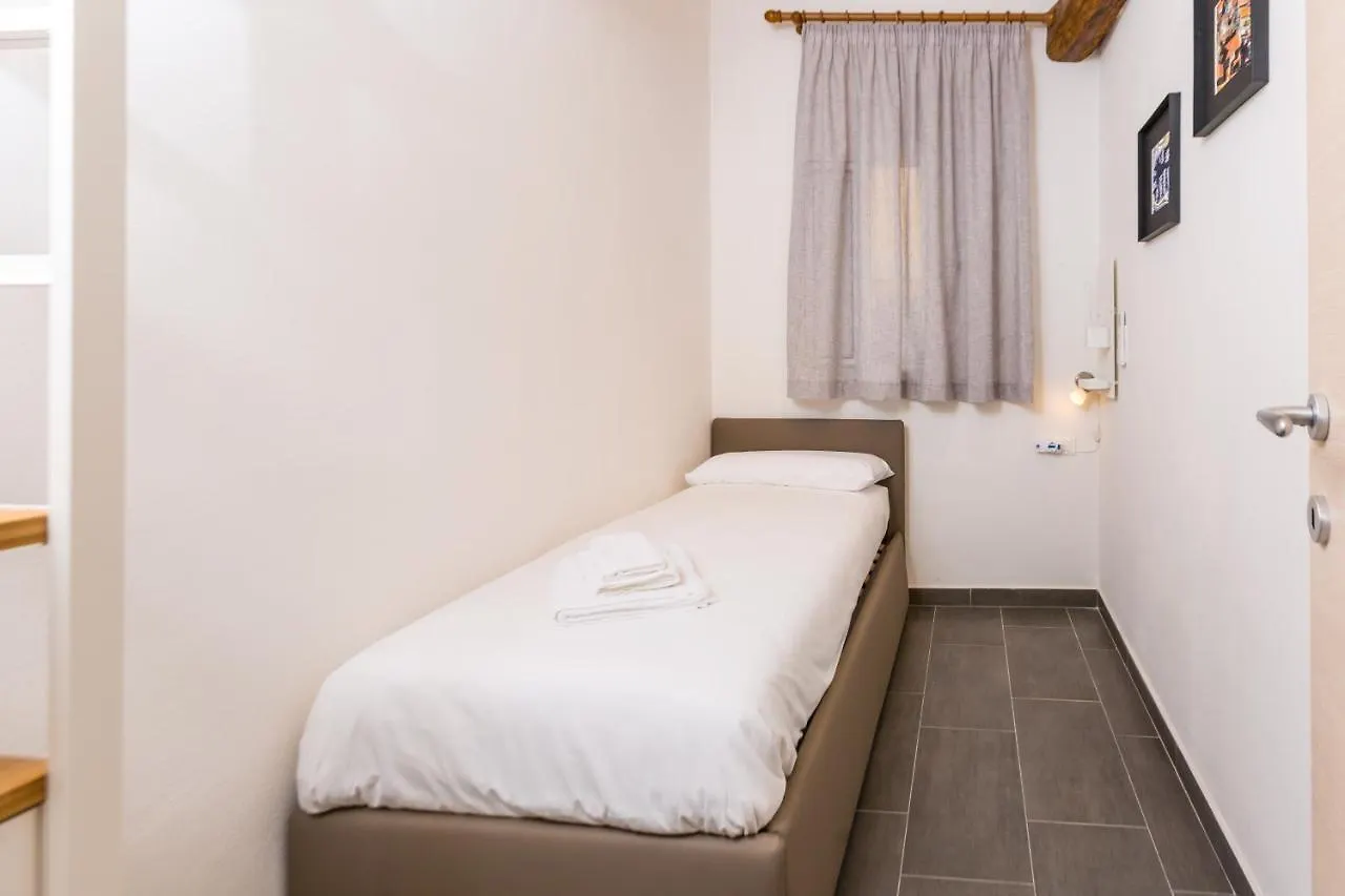 Mosina Apartments Palermo 0*,
