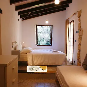 https://agriturismo-alveare.hotelitalianriviera.com